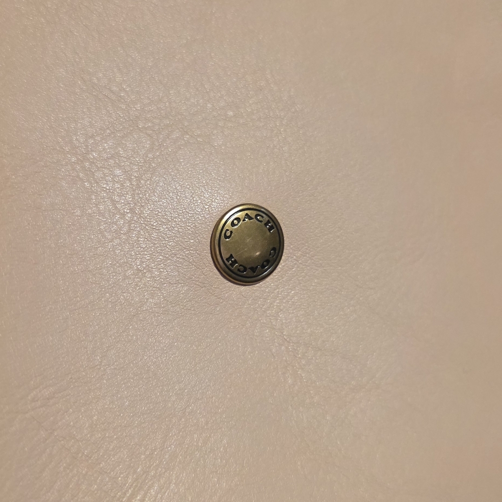 Coach Brooklyn 39 Tan Beige Shoulder Bag - Picture 5 of 14